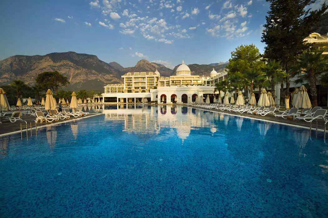 آمارا پریمیر پالاس آنتالیا